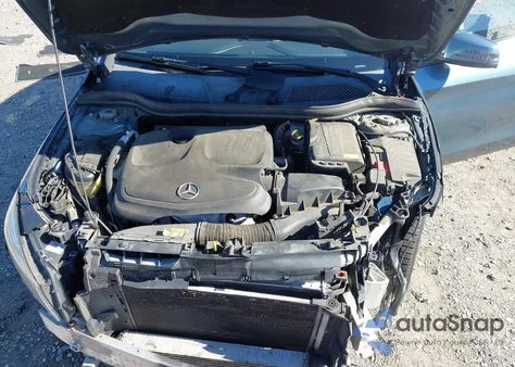 2014 Mercedes-Benz Cla 250 z USA, uszkodzony, nr VIN WDDSJ4EB2EN044878